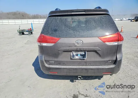 2014 Toyota Sienna Le from USA, damaged, VIN 5TDKK3DC1ES418208